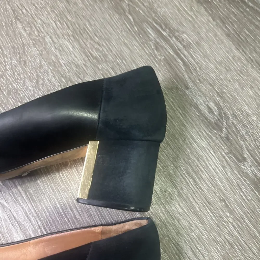 Tory Burch Gigi Black Pointed Toe Heels with Gold Logo 8